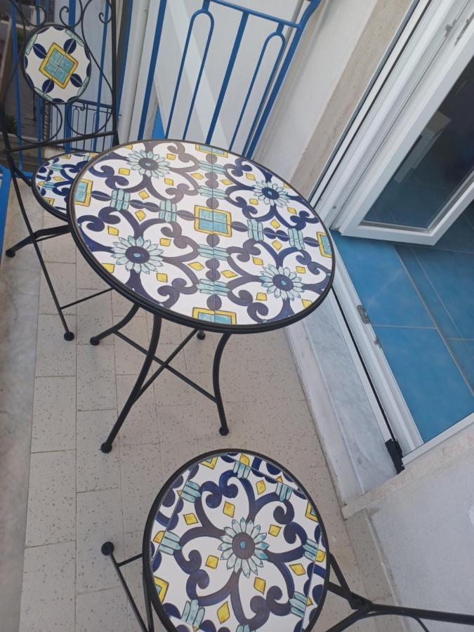 B&B Due Stanzulelle Salerno Bagian luar foto