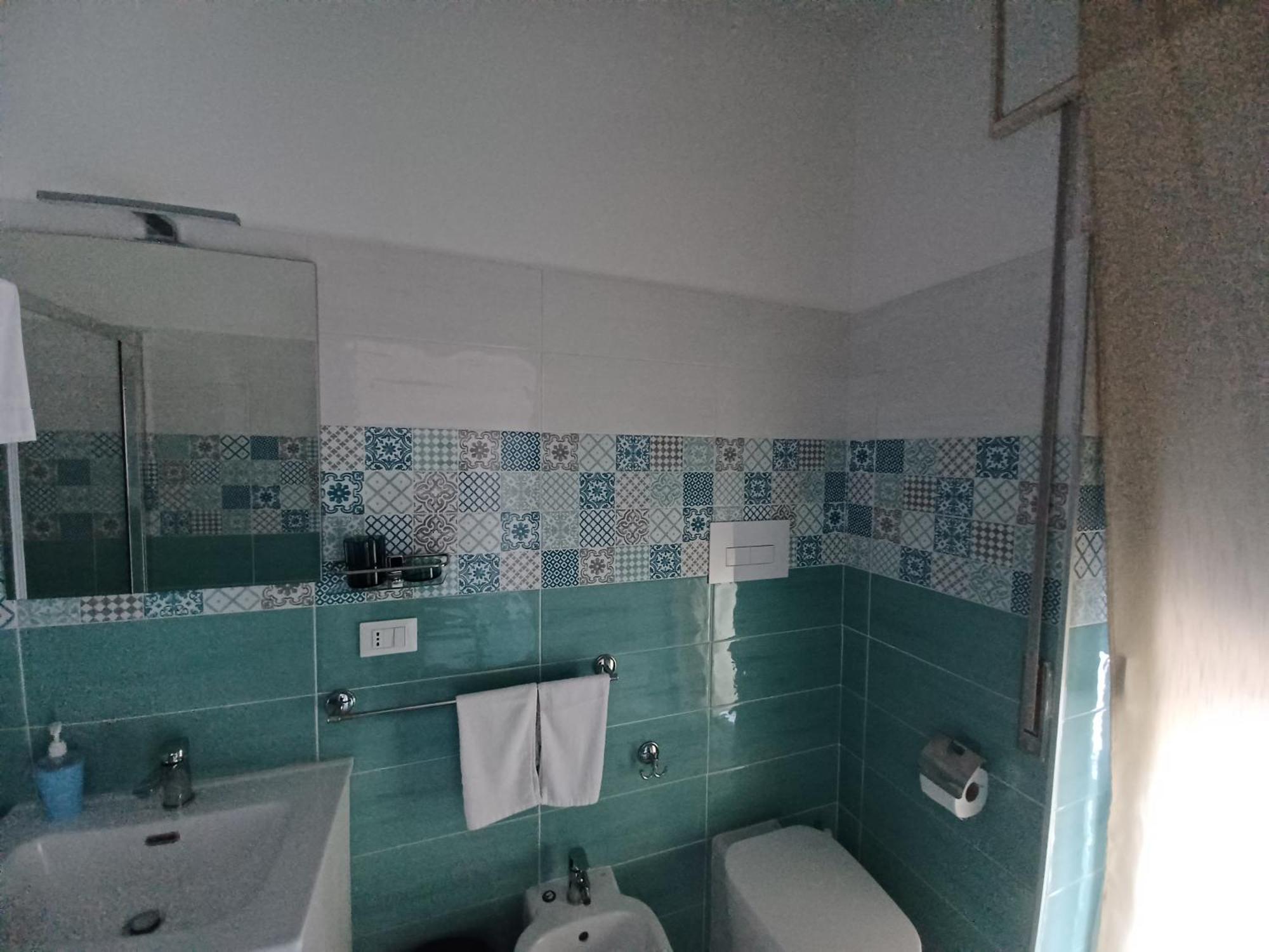 B&B Due Stanzulelle Salerno Bagian luar foto