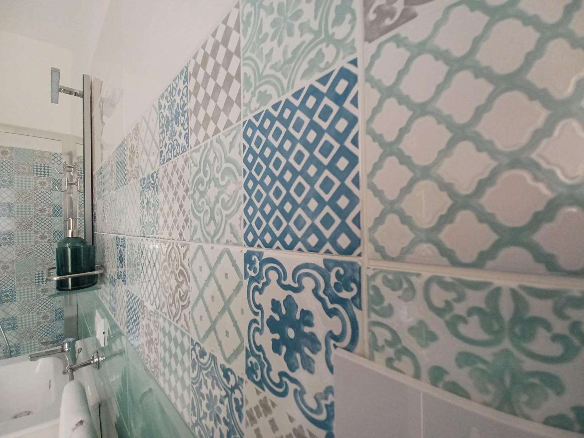 B&B Due Stanzulelle Salerno Bagian luar foto