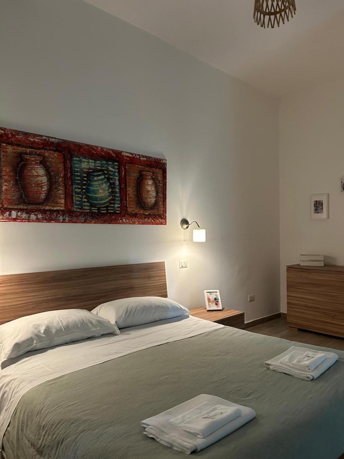 B&B Due Stanzulelle Salerno Bagian luar foto